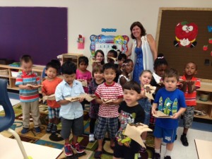 kindergarten kids find the gingerbread man!